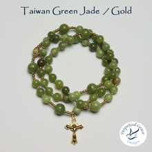 Load image into Gallery viewer, Taiwan Green Jade Rosary Bracelet