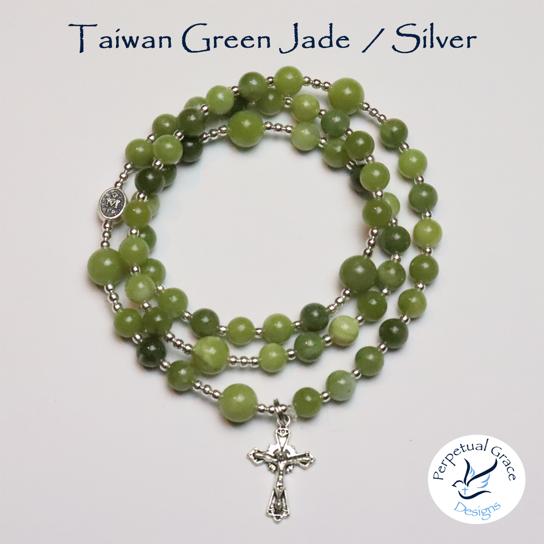 Taiwan Green Jade Rosary Bracelet